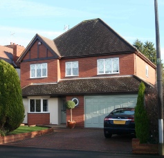 South Road, Hagley